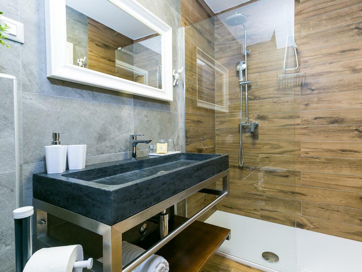 Pool Premium Apartment Vrsar Bagian luar foto